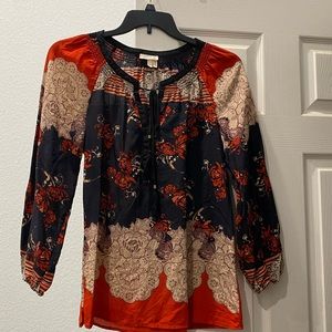 Anthropologie Meadow Rue round collar long sleeve floral blouse. Key hole
